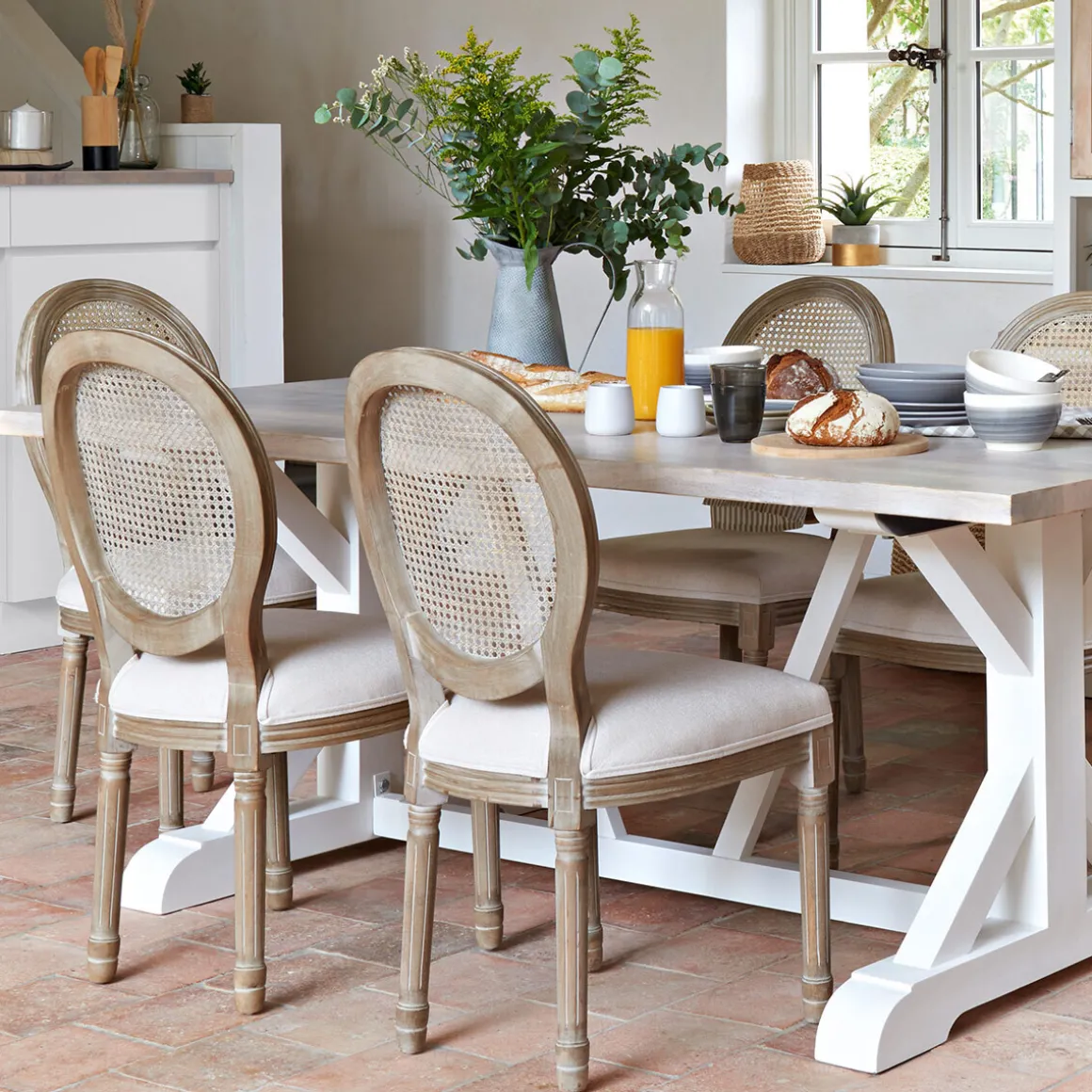 Chaise "Cléon", cannage