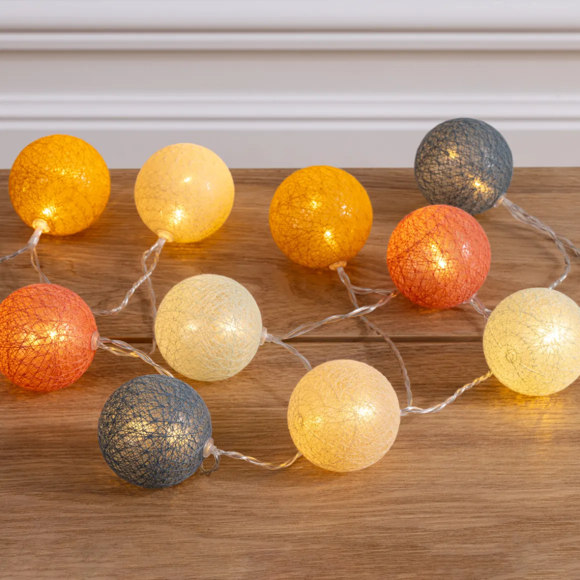 Guirlande LED 10 boules "Oya", pile