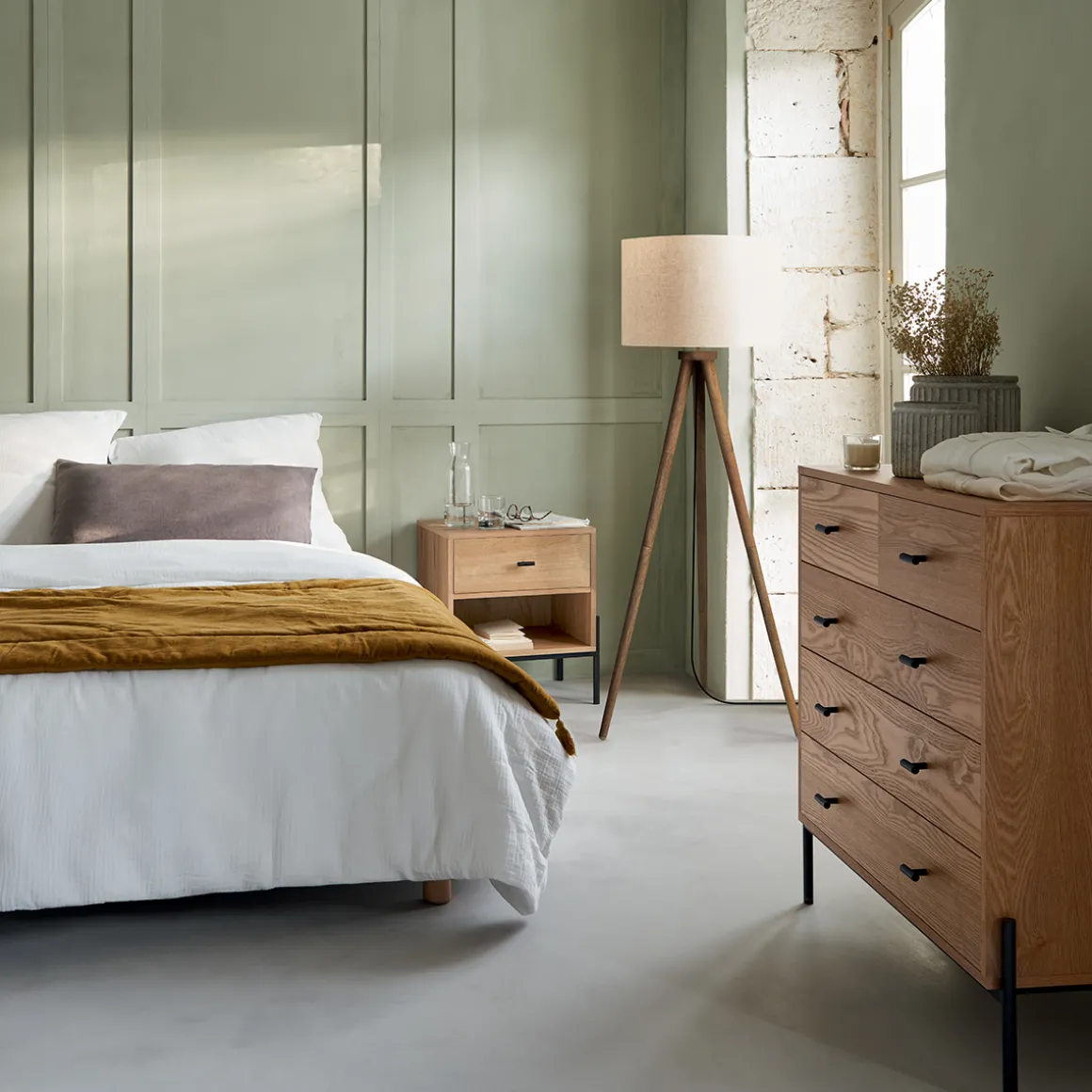 Lampadaire trépied "Olga"