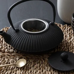 Théière en fonte "Garden"